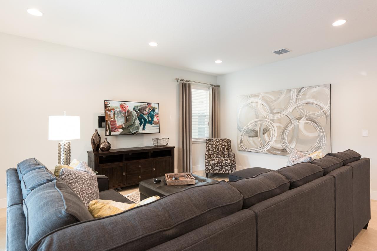 Alluring Home By Rentyl With Private Pool Near Disney - 310P Orlando Eksteriør billede