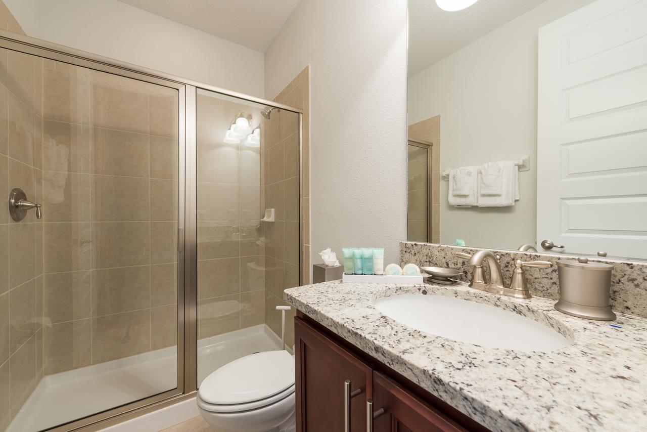 Alluring Home By Rentyl With Private Pool Near Disney - 310P Orlando Eksteriør billede